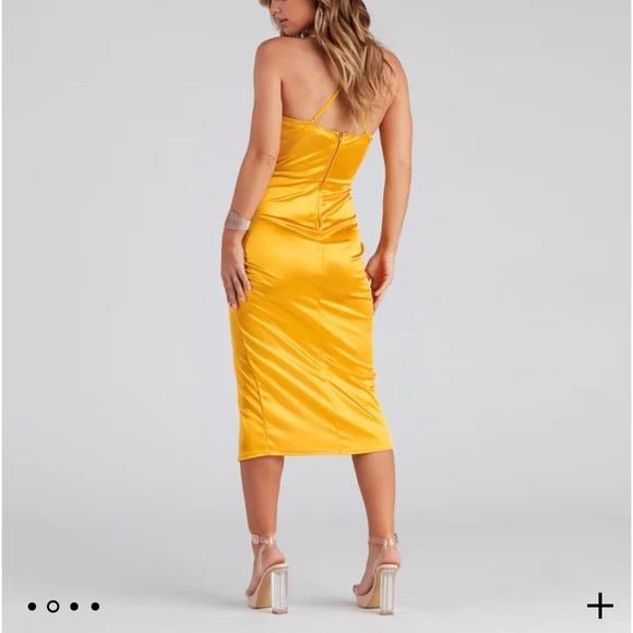 Windsor Evening Dress - Picture 2 of 9